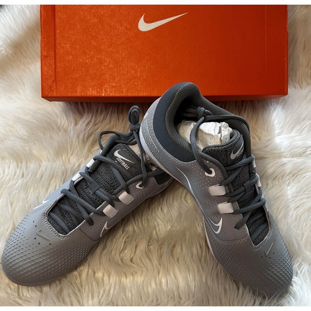 Women's Nike Hyperdiamond 4 Pro Metal Softball Cleats Size 9 Wolf Grey White
